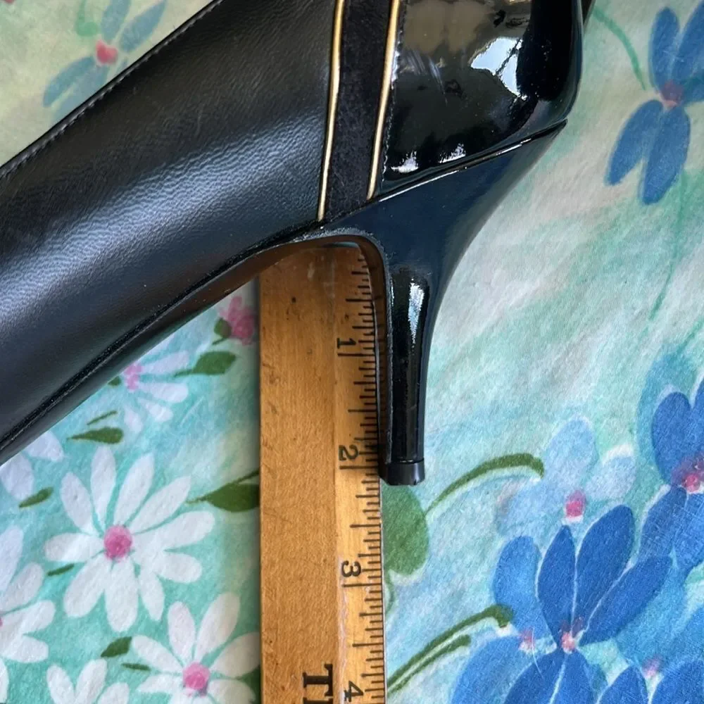 Salvatore Ferragamo Mixed Leather Heels - 9B
